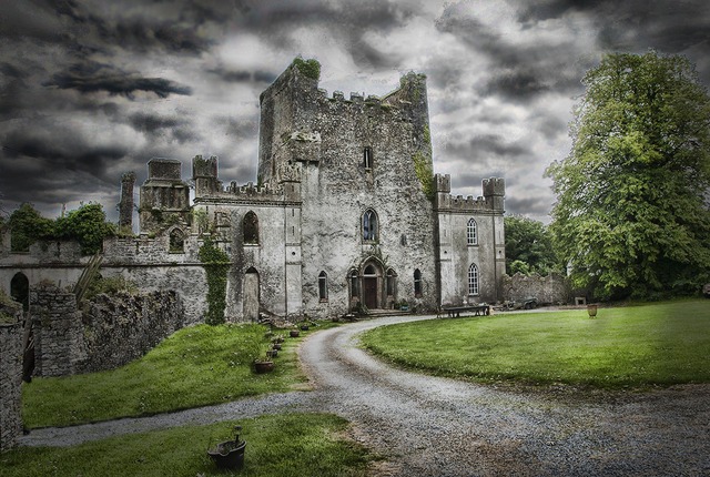 The World S Most Haunted Castle Is In Ireland Leap Castle