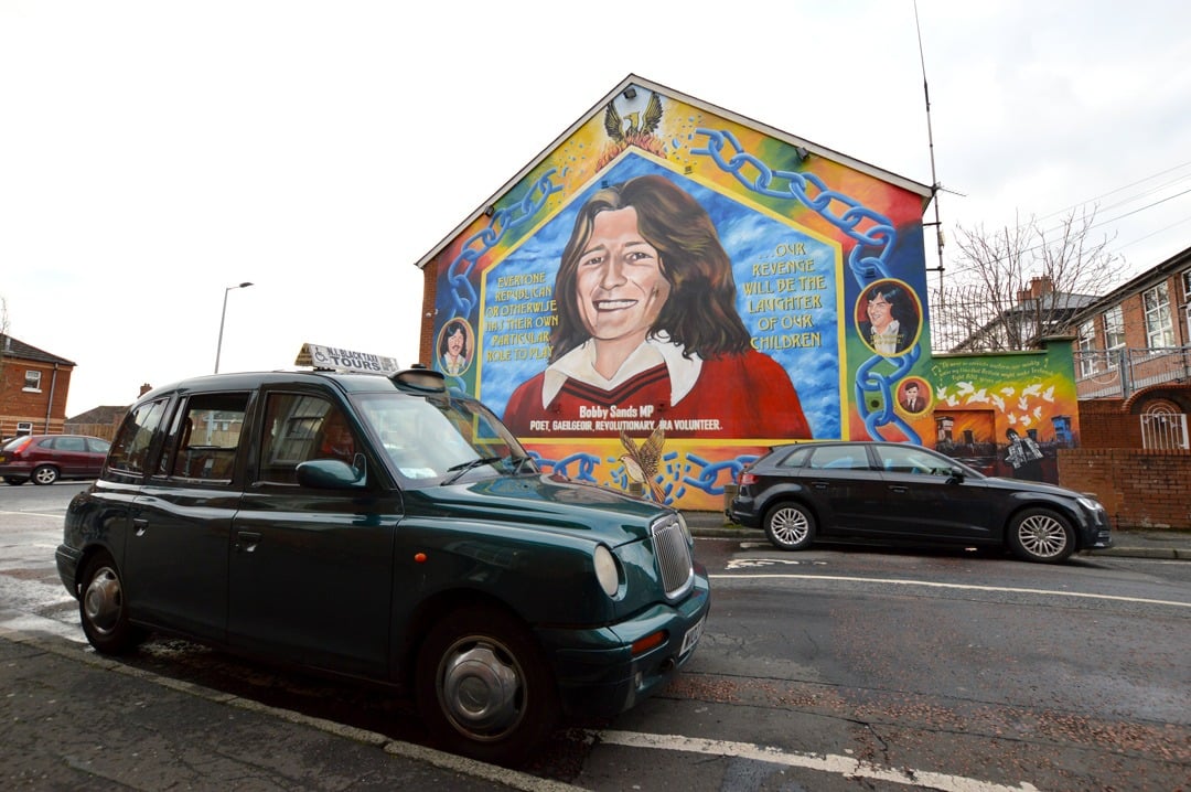 5 Fascinating Things You'll Experience On A Belfast Black Taxi Tour | Ireland Before You Die