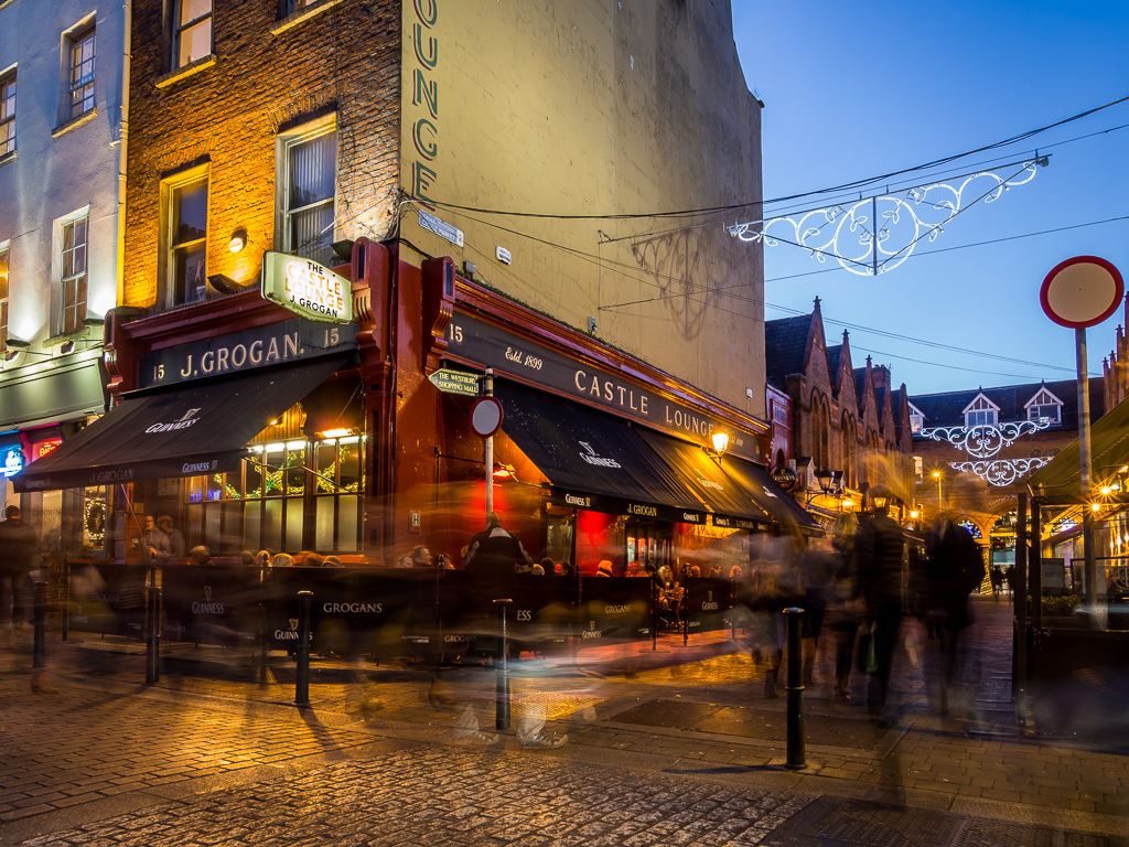 Grab a Guinness at Grogan's, one of the top things locals love to do in Dublin.