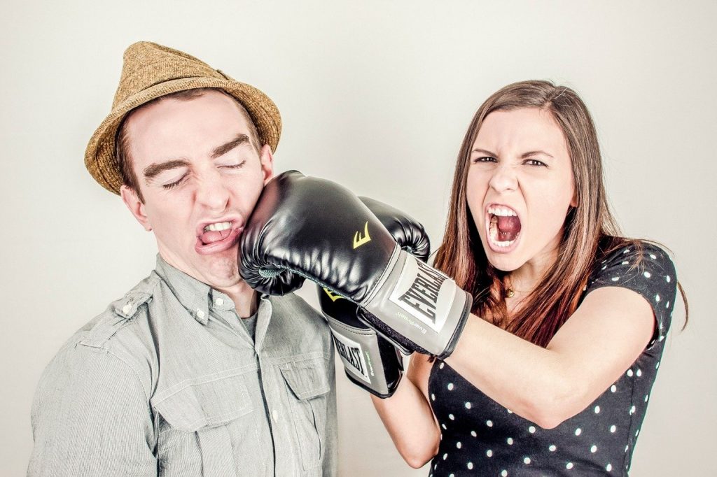 Getting an itchy nose to us Irish means that an argument is imminent, one of the stranger 10 Irish customs you need to know before visiting Ireland.
