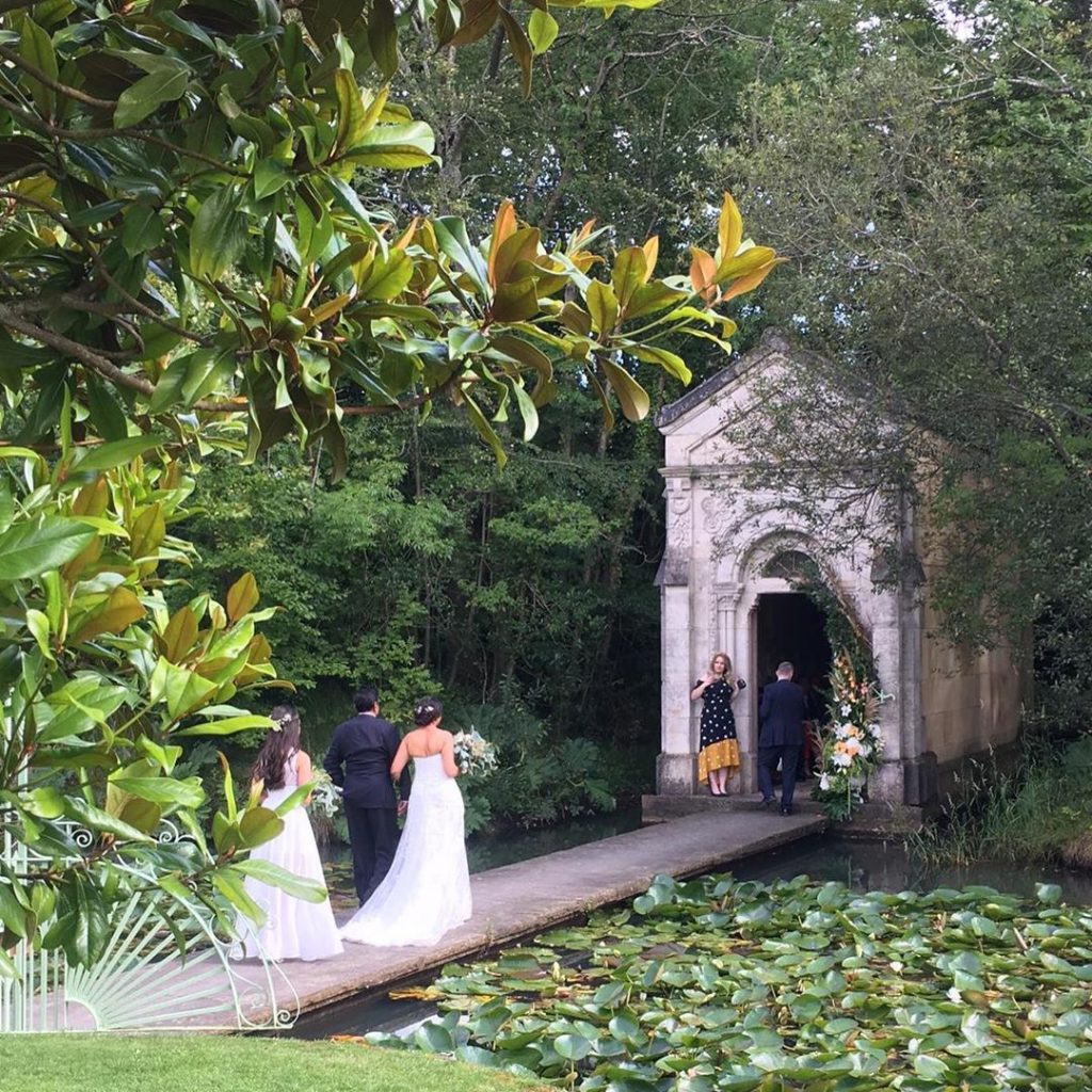 A two-liner is another of the best powerful Irish wedding blessings, don't worry about being unable to say something longer.