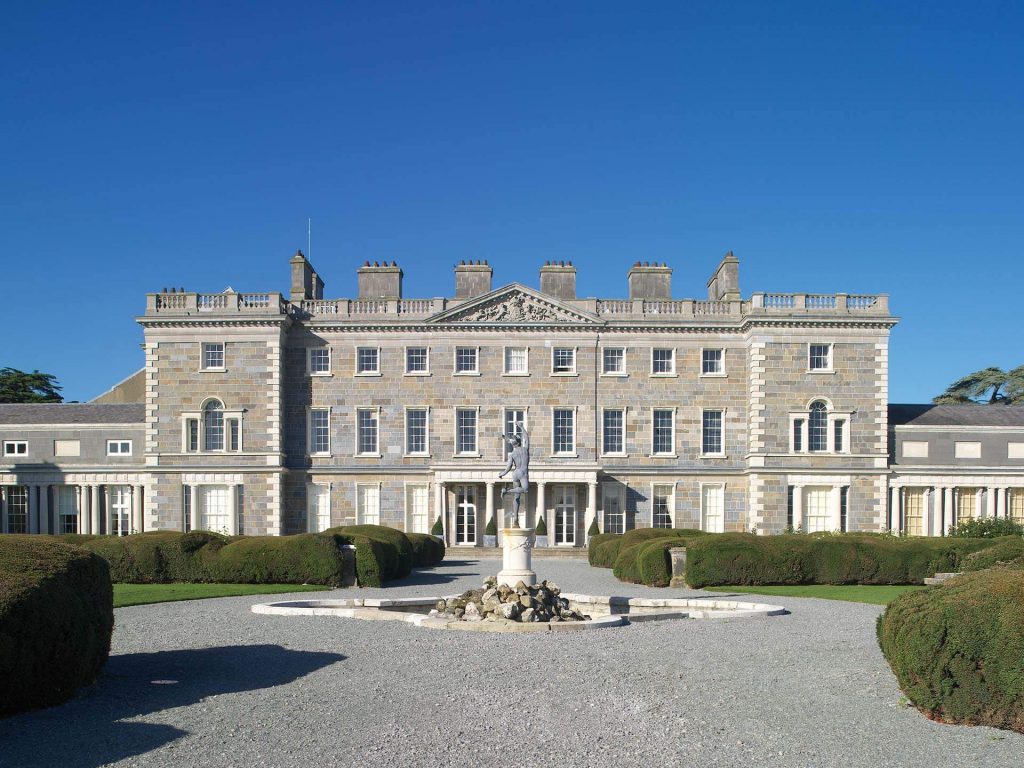 A scene at the end of the movie was filmed at Carton House Hotel