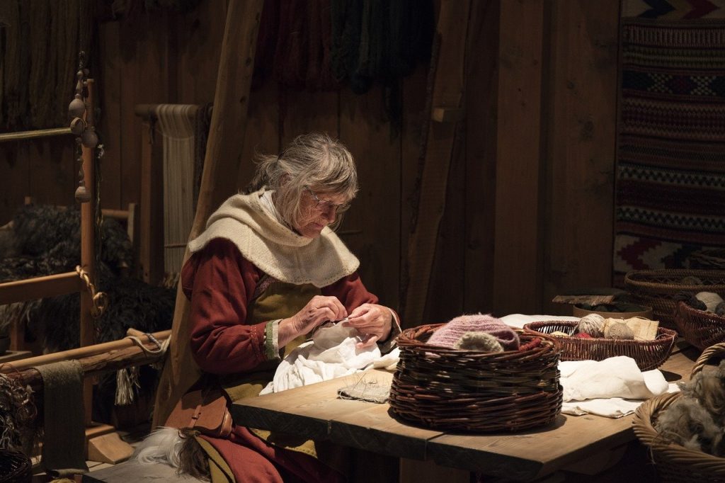 One of the top facts about the Vikings in Ireland is that the Vikings had strong Norse influences. 