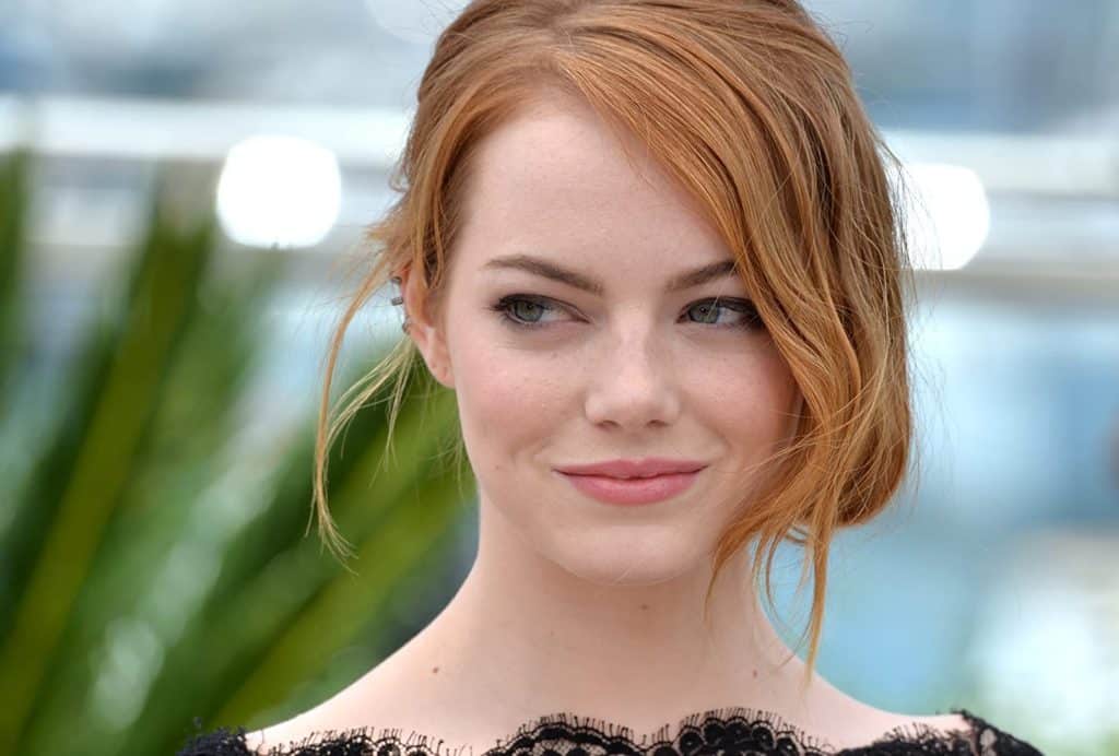 10. Celebrity Makeup Inspiration for Redheads with Blue Eyes - wide 5