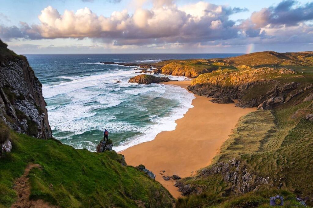 It's advised not to swim at Murder Hole Beach.
