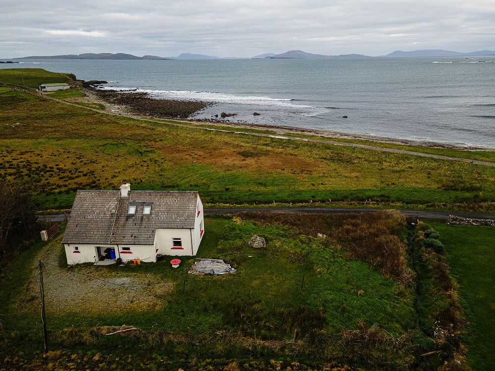 Connemara cottage for sale at the heart of the Galway countryside.