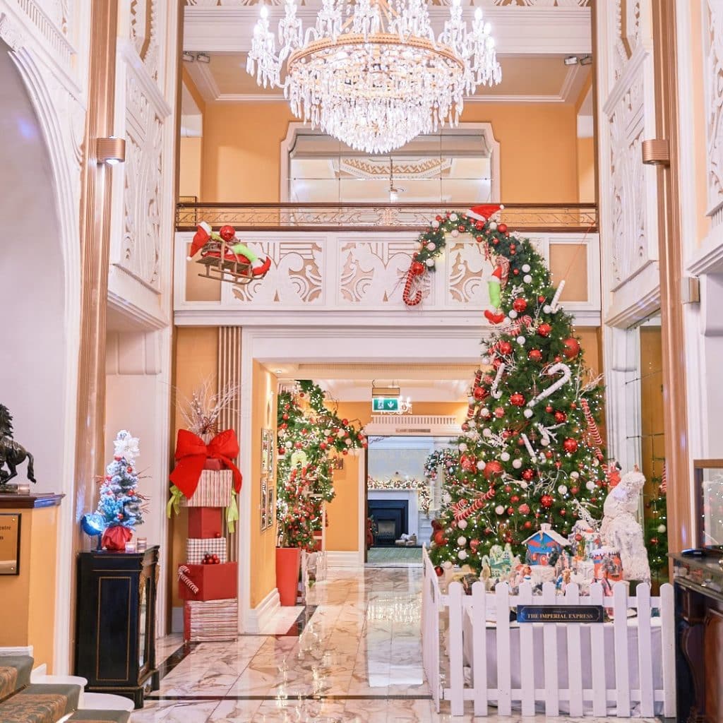 Cork hotel transforms into spectacular Grinch-themed wonderland.