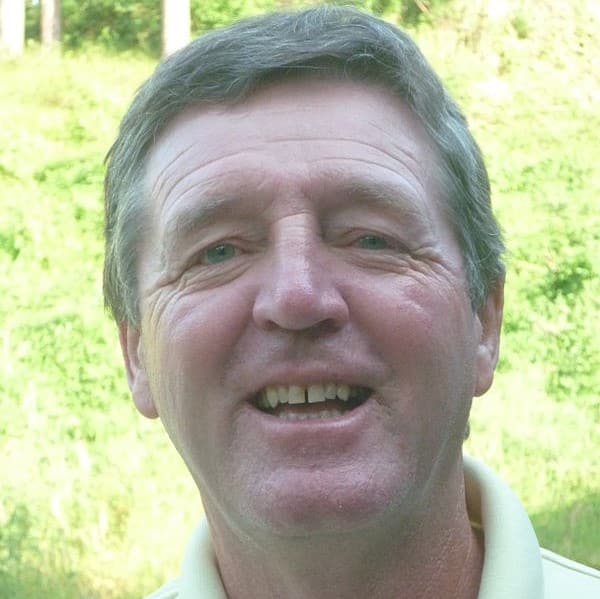 Des Smyth is a great golfer.