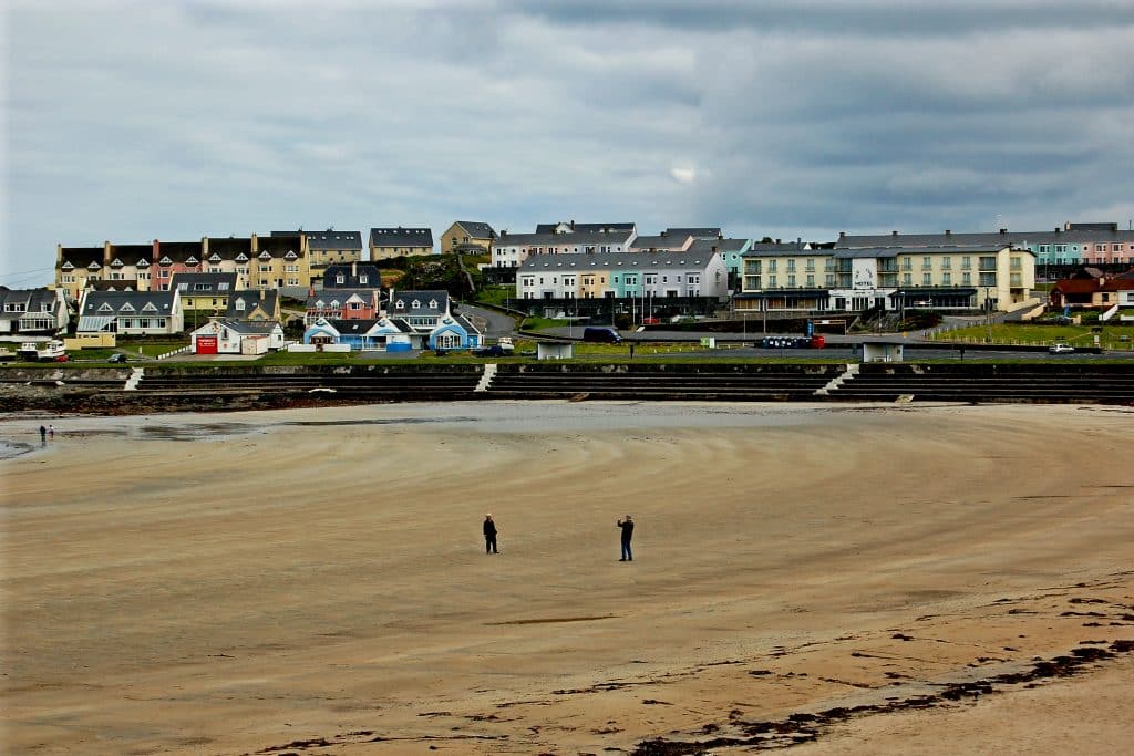Kilkee Bay is one of the best beaches near Limerick.