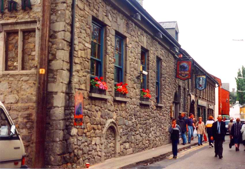 Kytlers Inn is one of the best bars in Ireland.
