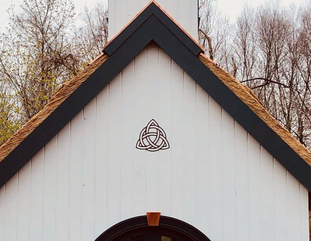 Celtic knots come in many forms.